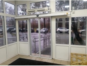 Продажа и Монтаж автоматической двери DORMAKABA Обьект Ногинская гор. Больница. Травм пункт. Ногинск, ул. Комсомольская 59.
